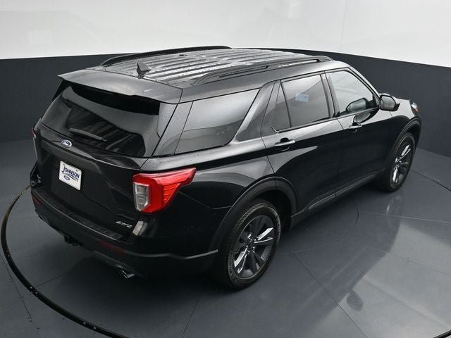 Certified 2023 Ford Explorer XLT w/ Equipment Group 202A AWD/4WD image 29