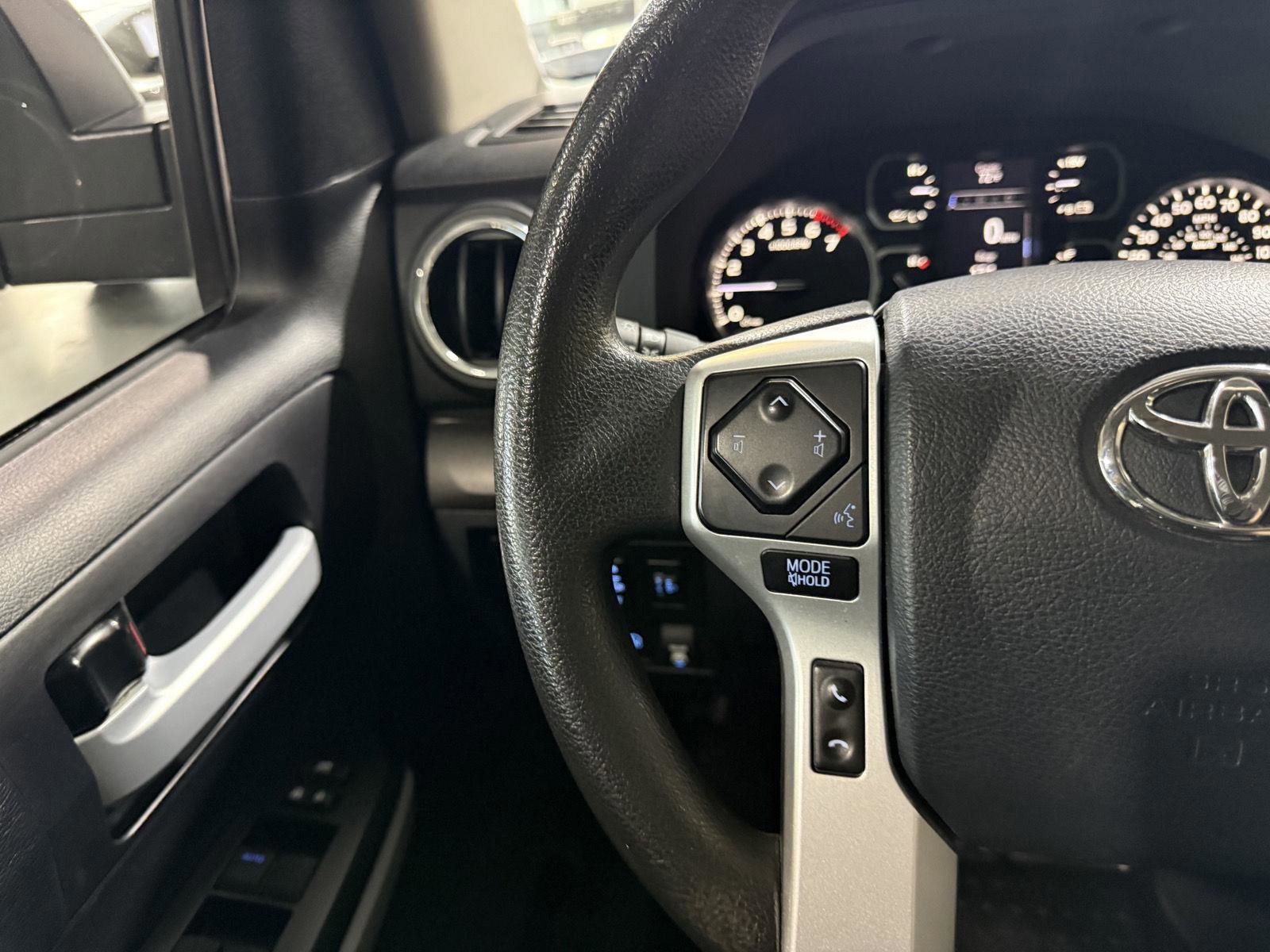 Used 2020 Toyota Tundra SR5 w/ SR5 Upgrade Package AWD/4WD image 13