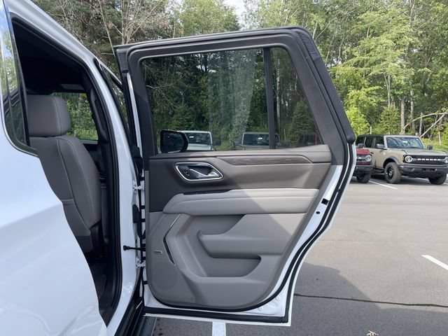 Used 2023 Chevrolet Tahoe LT AWD/4WD image 16