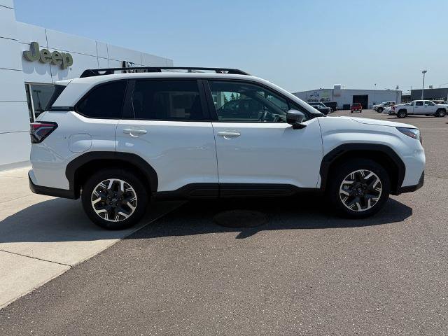 Used 2026 Subaru Forester Premium AWD/4WD image 8