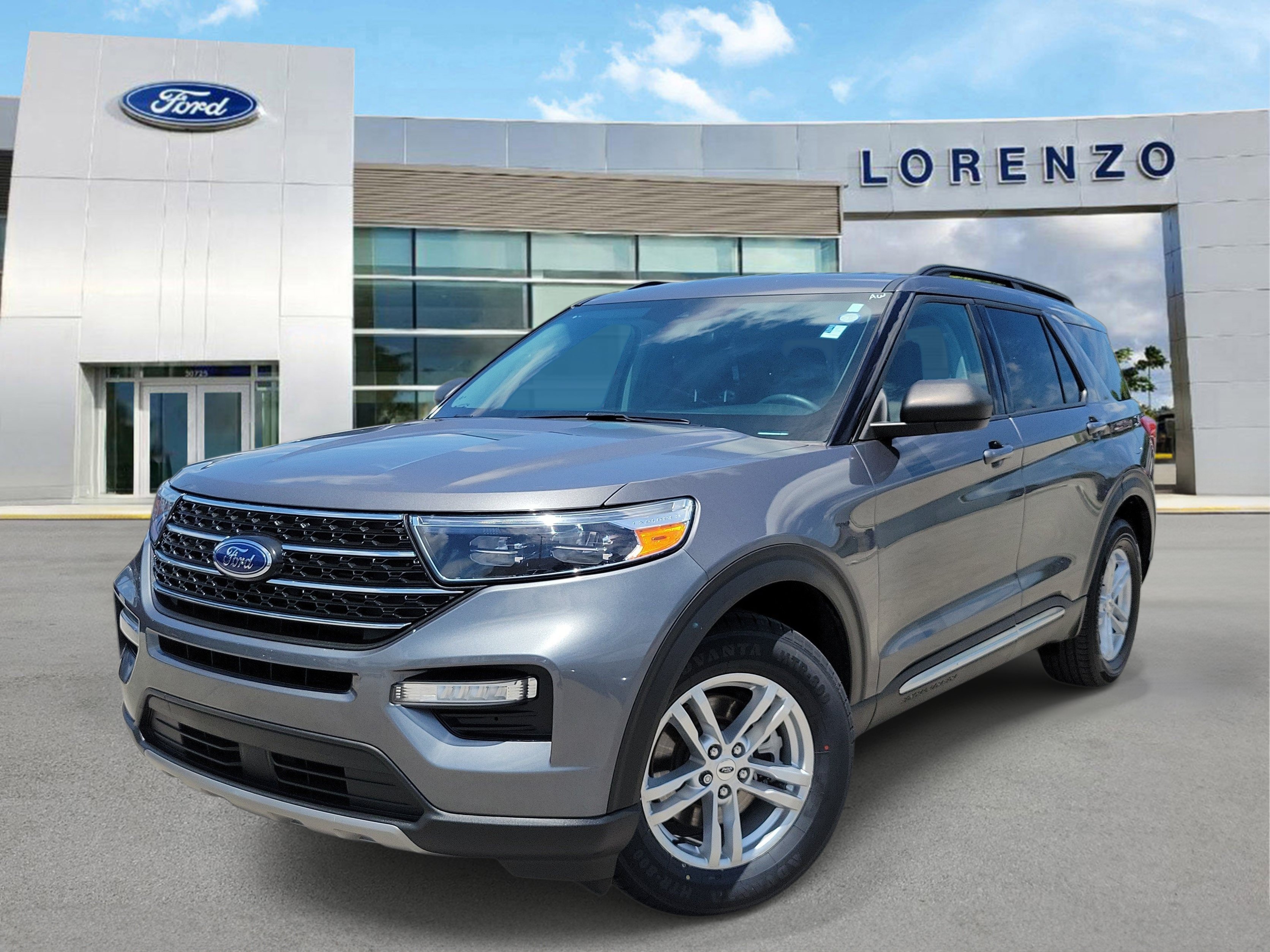 Certified 2023 Ford Explorer XLT w/ Equipment Group 202A RWD image 1
