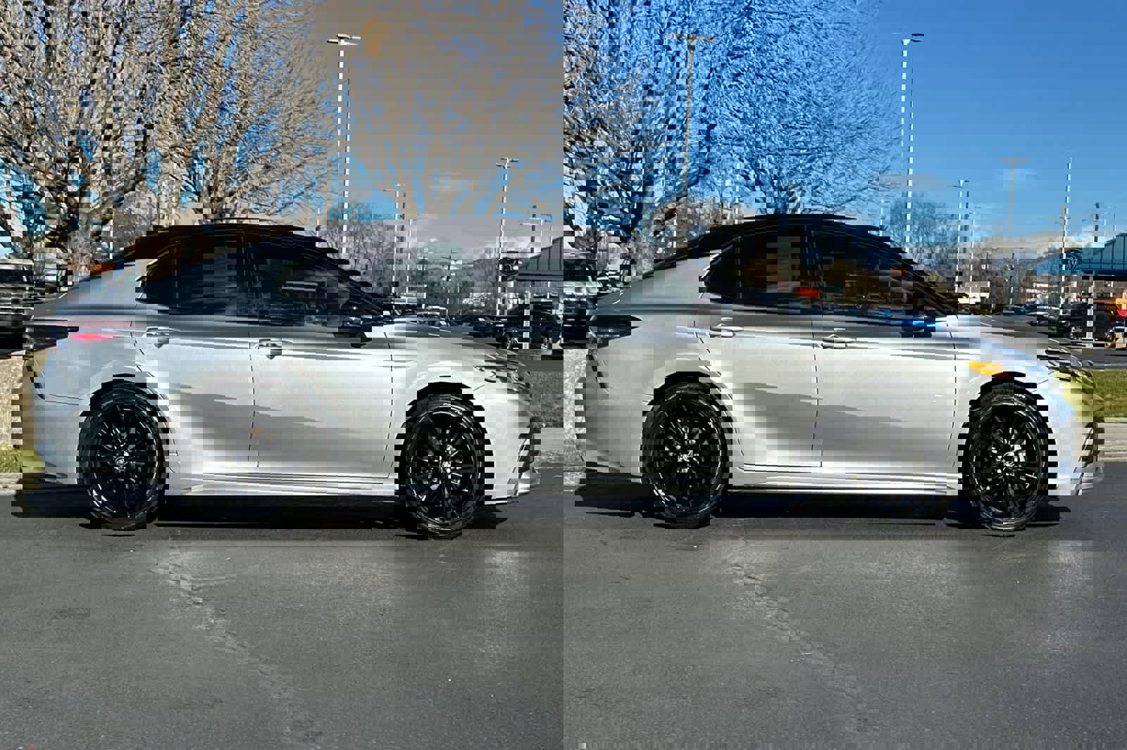 Used 2021 Toyota Camry XSE w/ Navigation Package image 8