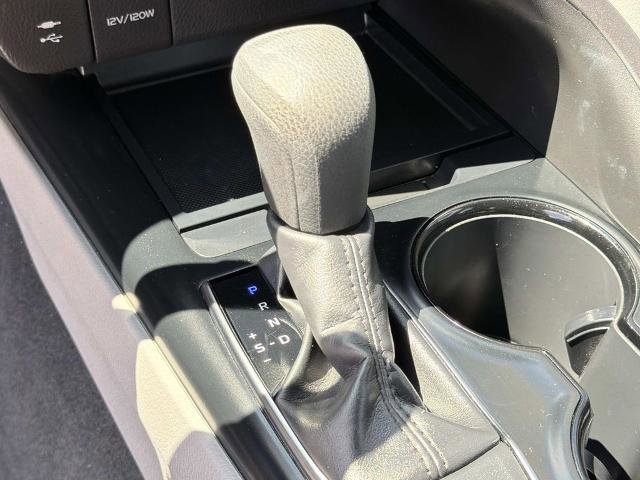 Used 2019 Toyota Camry LE w/ Carpet Mat Package FWD image 12
