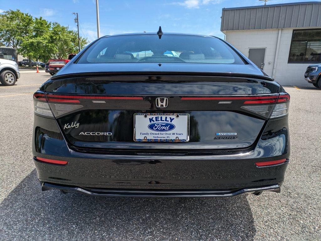 Used 2025 Honda Accord Sport image 7