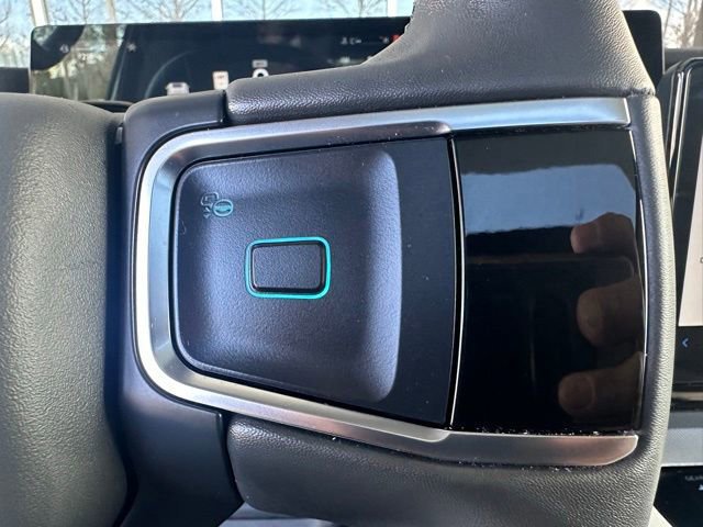 Certified 2025 Ford Expedition Active image 30