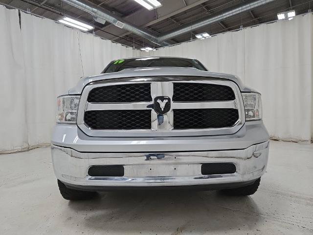 Used 2019 RAM 1500 Classic SLT w/ Luxury Group AWD/4WD image 23