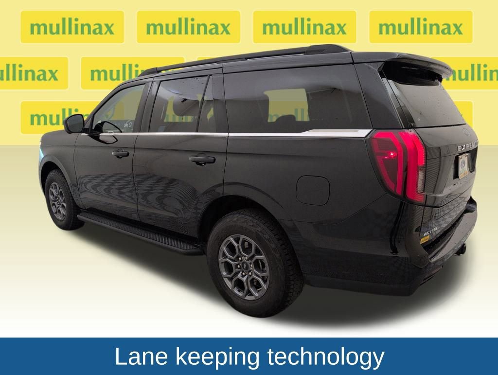 Certified 2025 Ford Expedition Active image 3