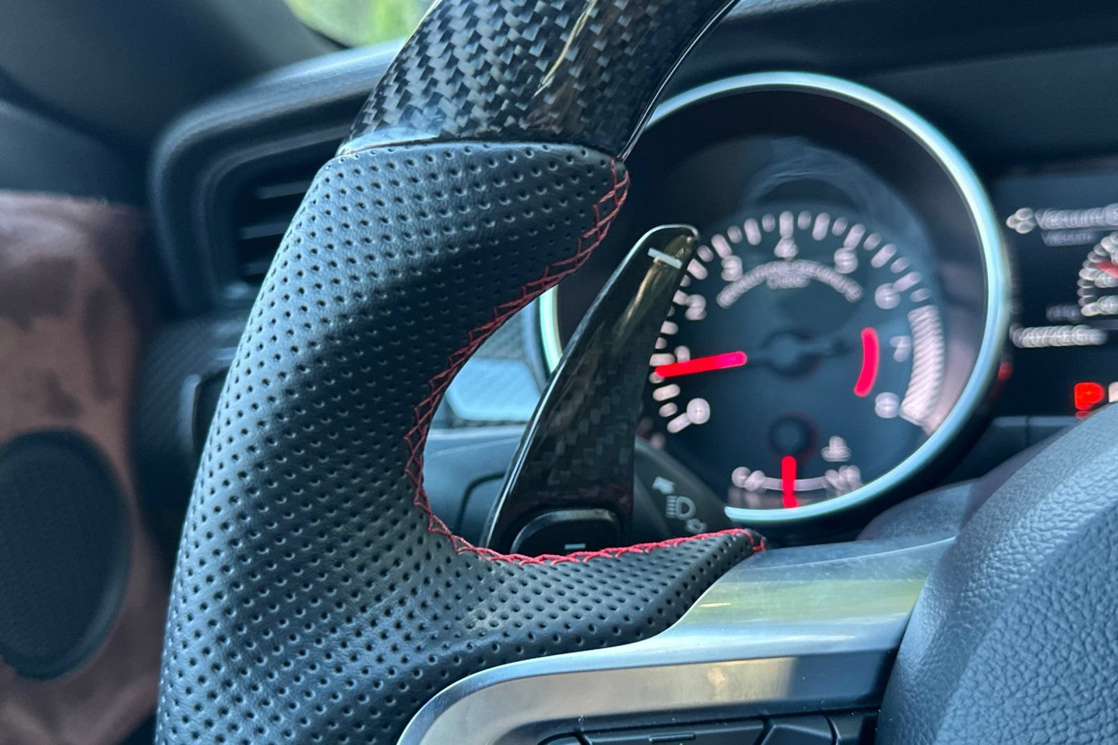 Certified 2020 Ford Mustang Premium RWD image 36