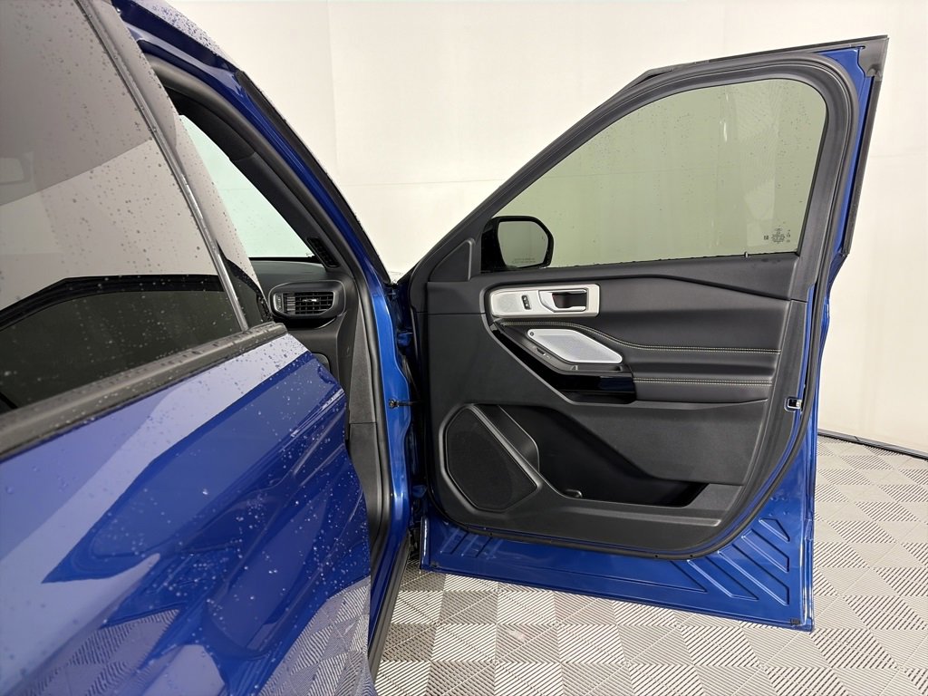 Certified 2023 Ford Explorer ST w/ Equipment Group 401A image 31