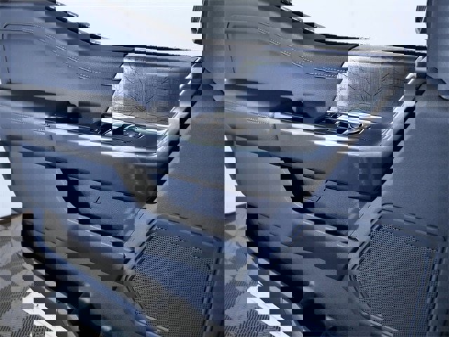 Certified 2022 Ford F150 XLT w/ Equipment Group 302A High image 26