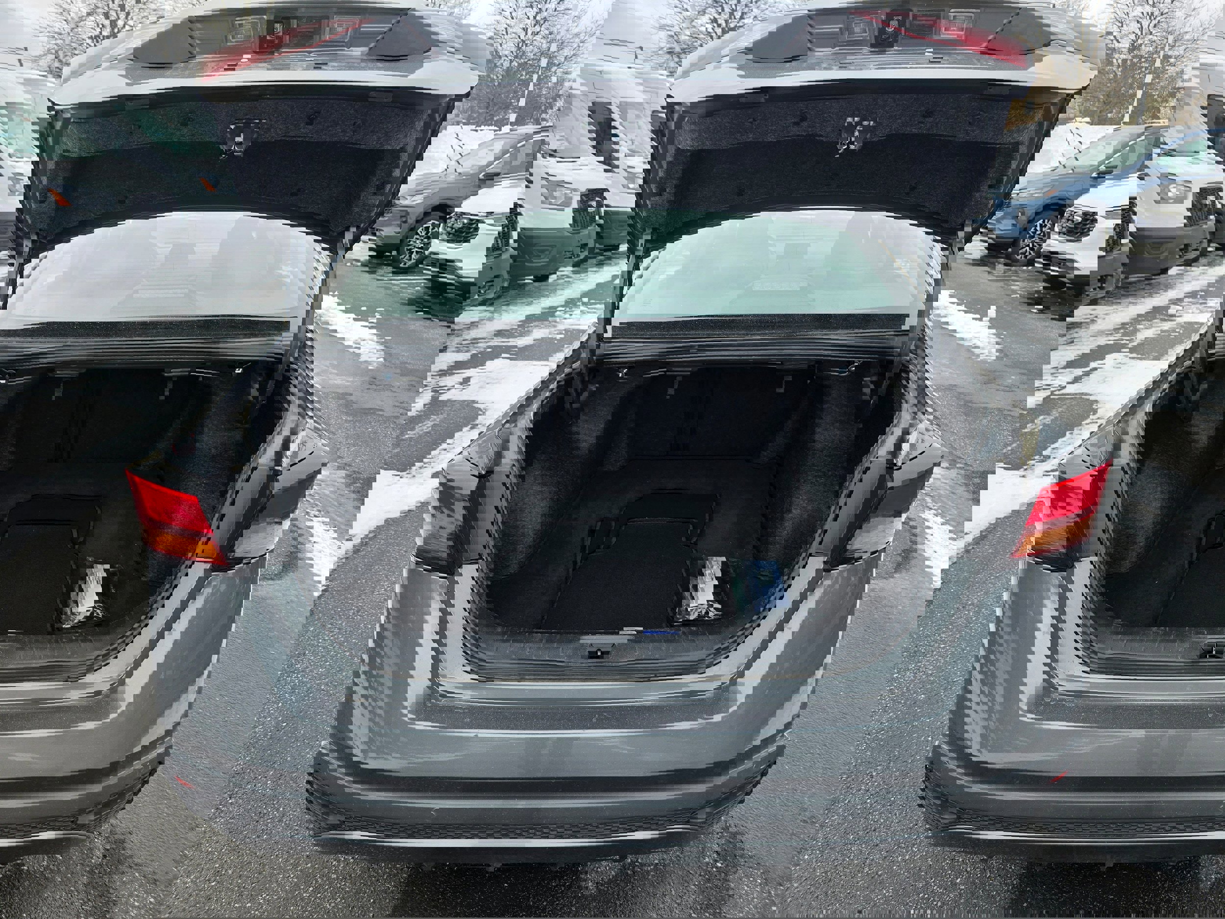 Used 2024 Nissan Altima 2.5 SV image 9