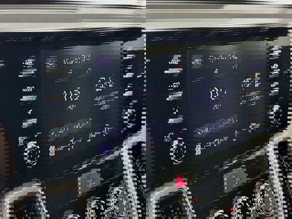 Used 2023 Kia Sorento LX image 20