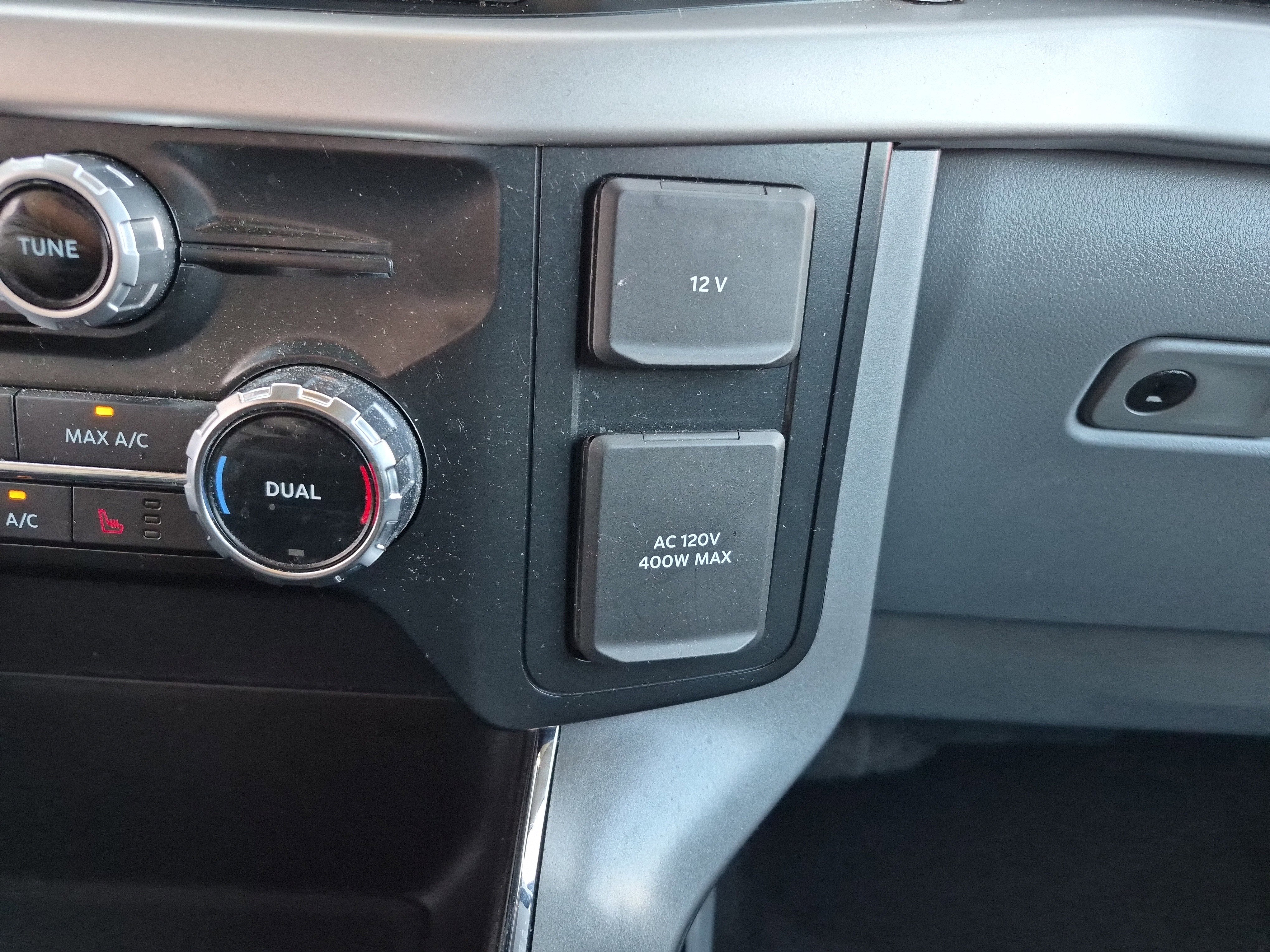 Certified 2022 Ford F150 XLT w/ Equipment Group 302A High image 33