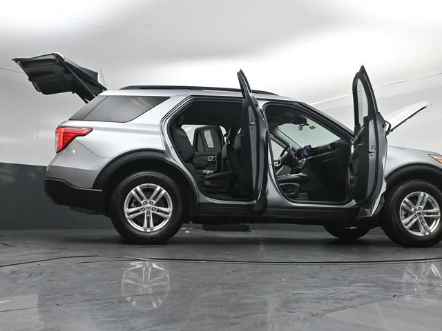Certified 2022 Ford Explorer XLT w/ Equipment Group 202A image 50