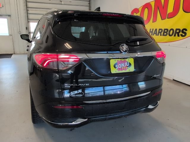 Certified 2022 Buick Enclave Avenir w/ Avenir Technology Package AWD/4WD image 44