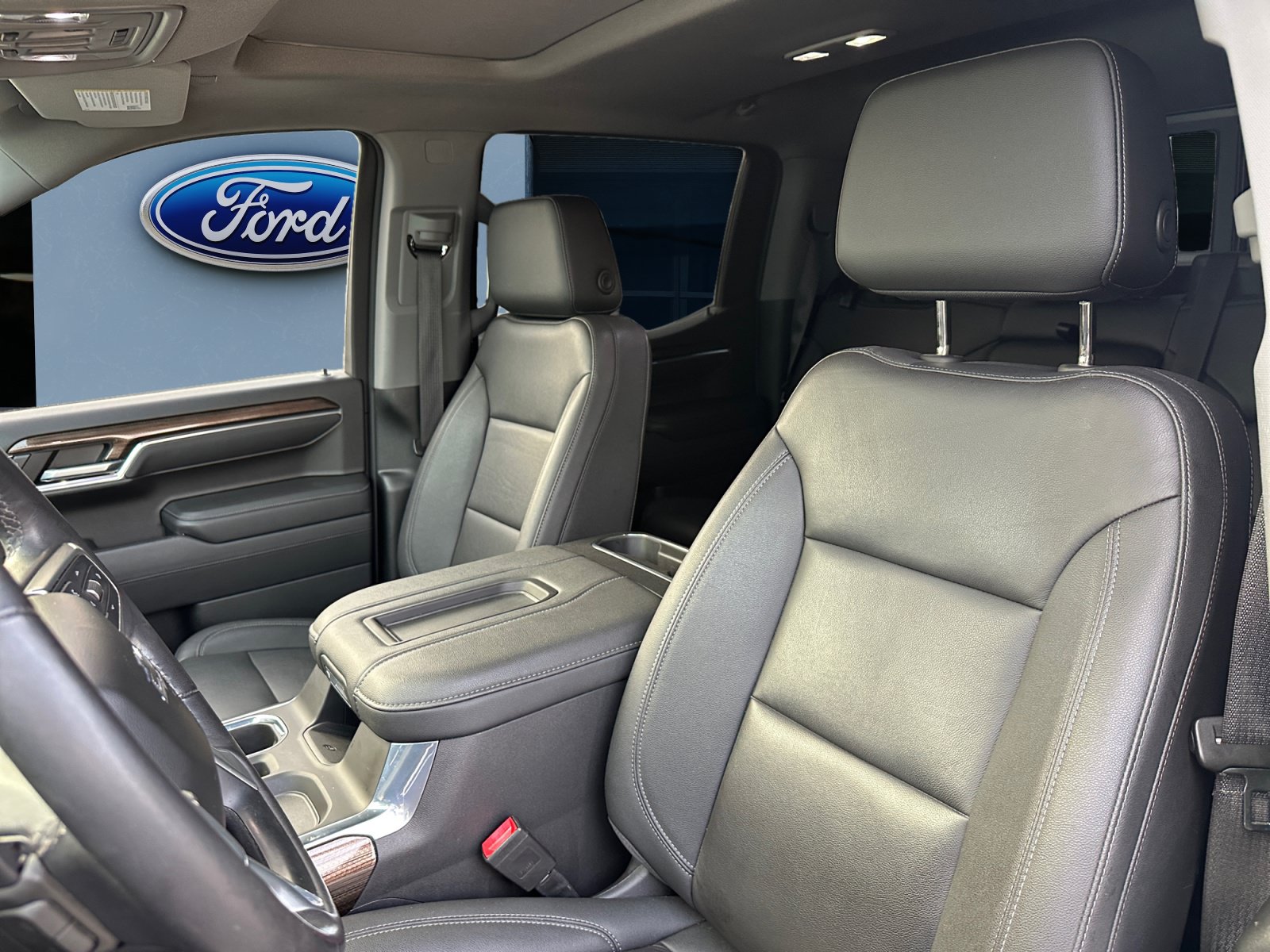 Used 2022 Chevrolet Silverado 1500 LT Trail Boss w/ Convenience Package II AWD/4WD image 11