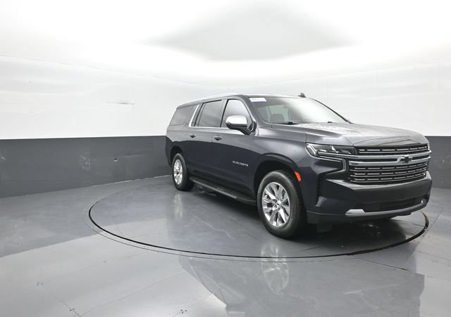 Used 2023 Chevrolet Suburban Premier AWD/4WD image 2