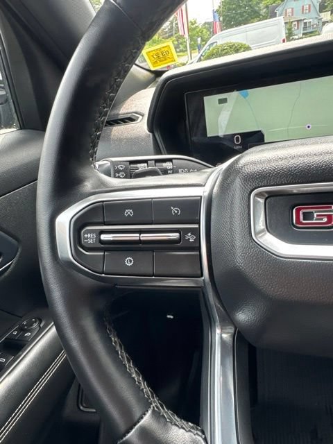 Used 2025 GMC Terrain Elevation w/ Elevation Premium Package AWD/4WD image 25