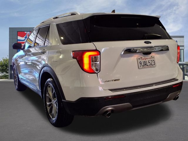 Certified 2023 Ford Explorer Limited w/ Equipment Group 301A RWD image 3