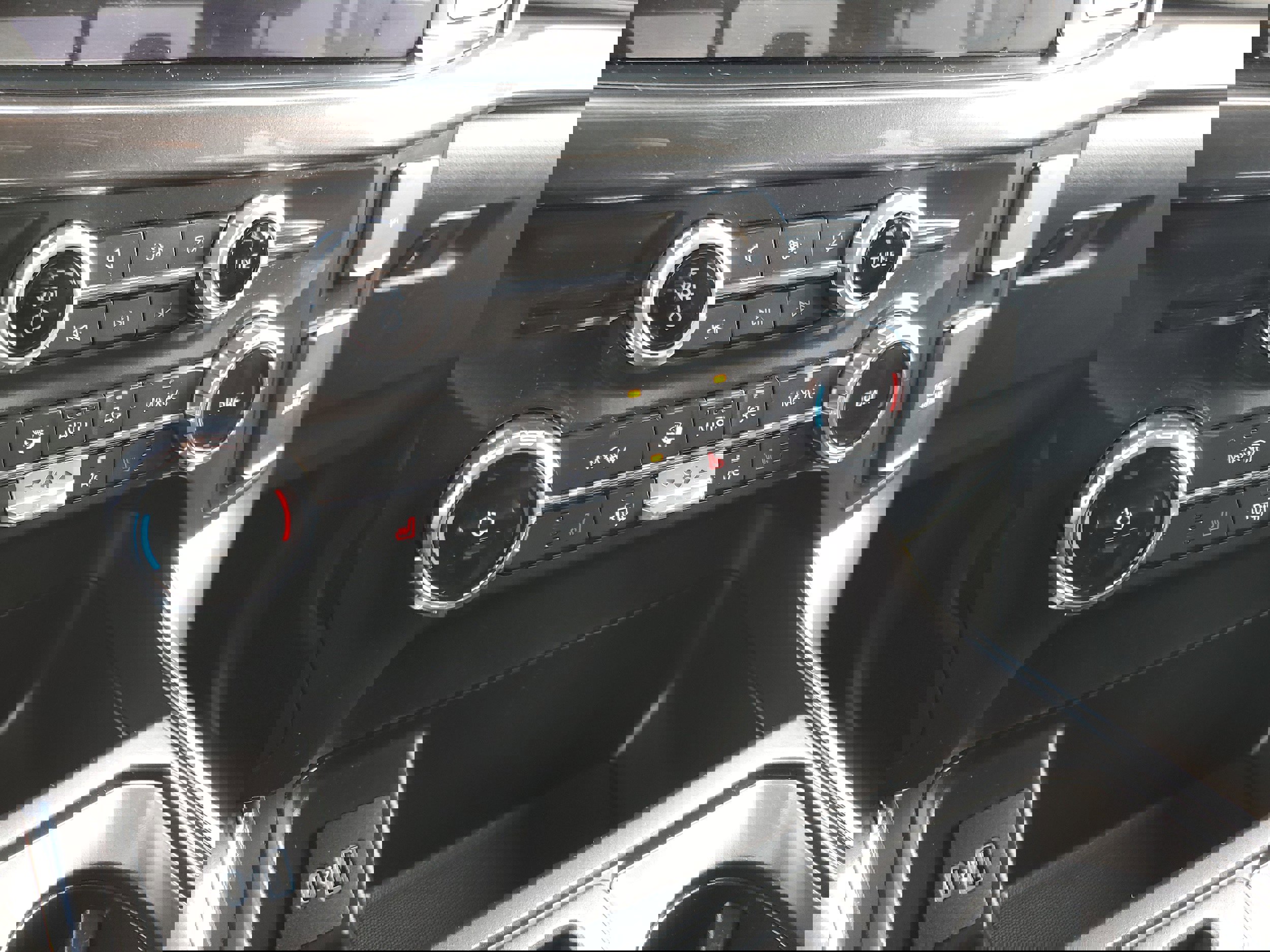 Certified 2022 Ford F150 XLT w/ Equipment Group 302A High image 36