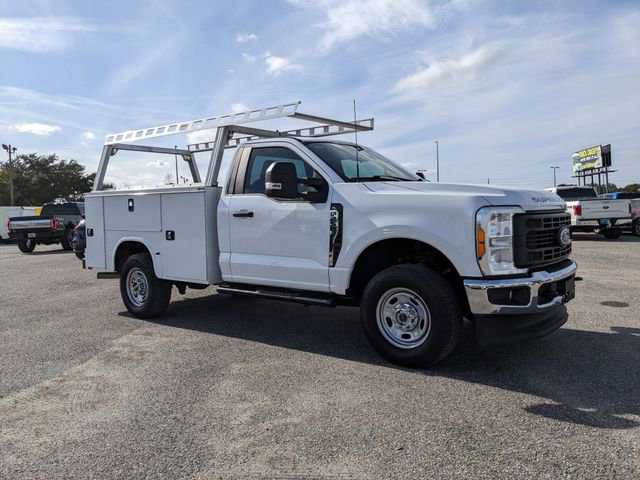 Certified 2023 Ford F250 XL w/ XL Chrome Package image 9