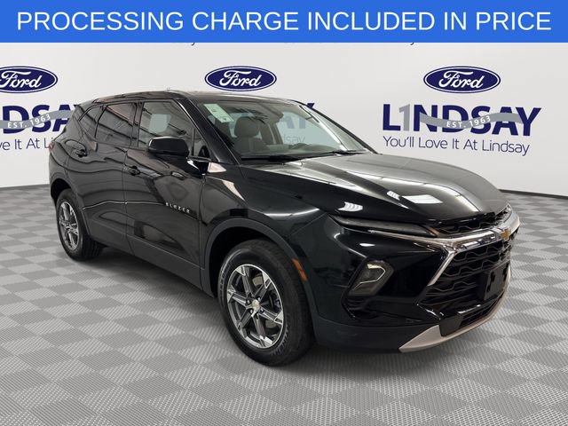 Used 2023 Chevrolet Blazer LT AWD/4WD image 1