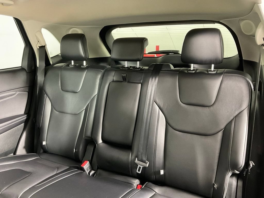 Certified 2022 Ford Edge Titanium AWD/4WD image 16