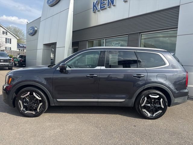 Used 2025 Kia Telluride S AWD/4WD image 9