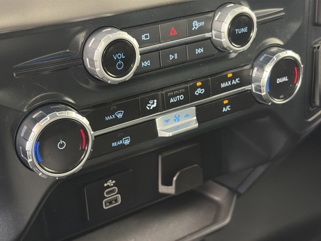 Certified 2025 Ford F150 XLT w/ Equipment Group 301A Standard image 21