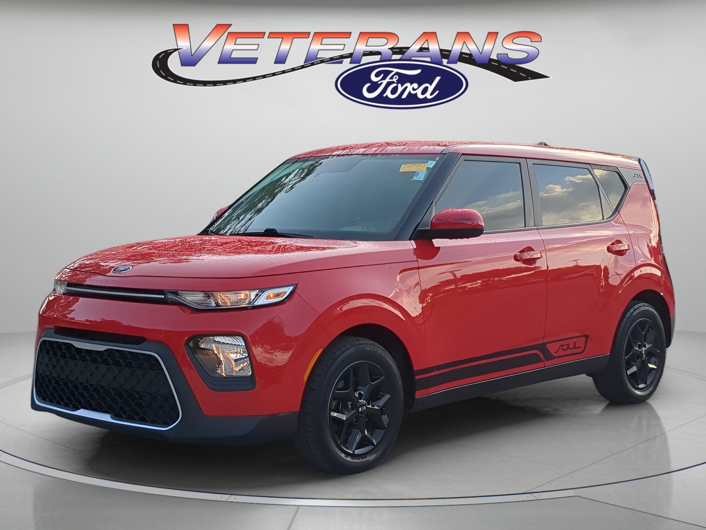 Used 2020 Kia Soul S FWD image 1