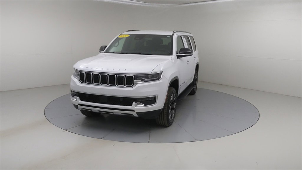 Used 2024 Jeep Wagoneer Series III image 10
