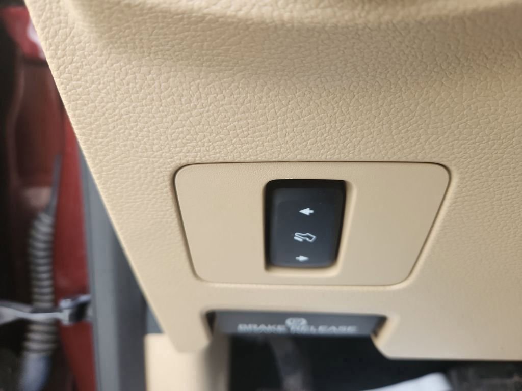 Certified 2017 Ford F250 XLT w/ XLT Value Package image 26