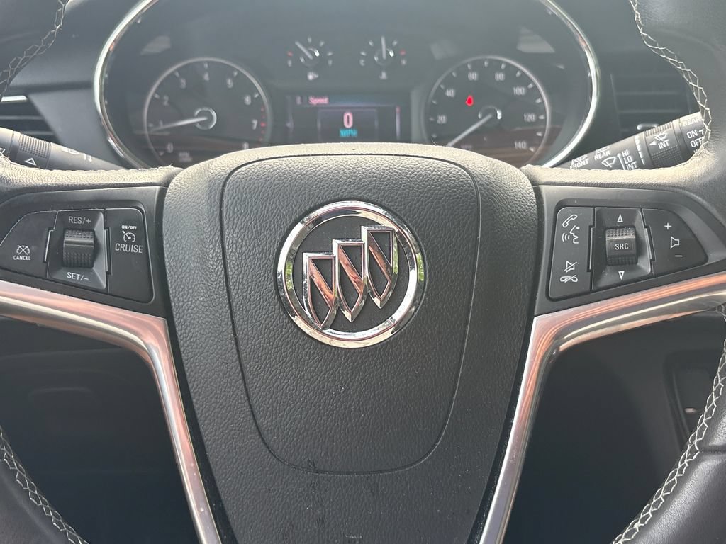 Used 2022 Buick Encore Preferred w/ Safety Package AWD/4WD image 5
