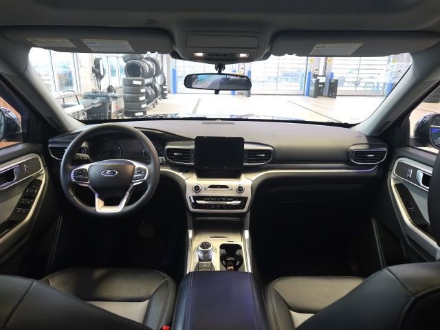 Certified 2023 Ford Explorer XLT w/ Equipment Group 202A image 25