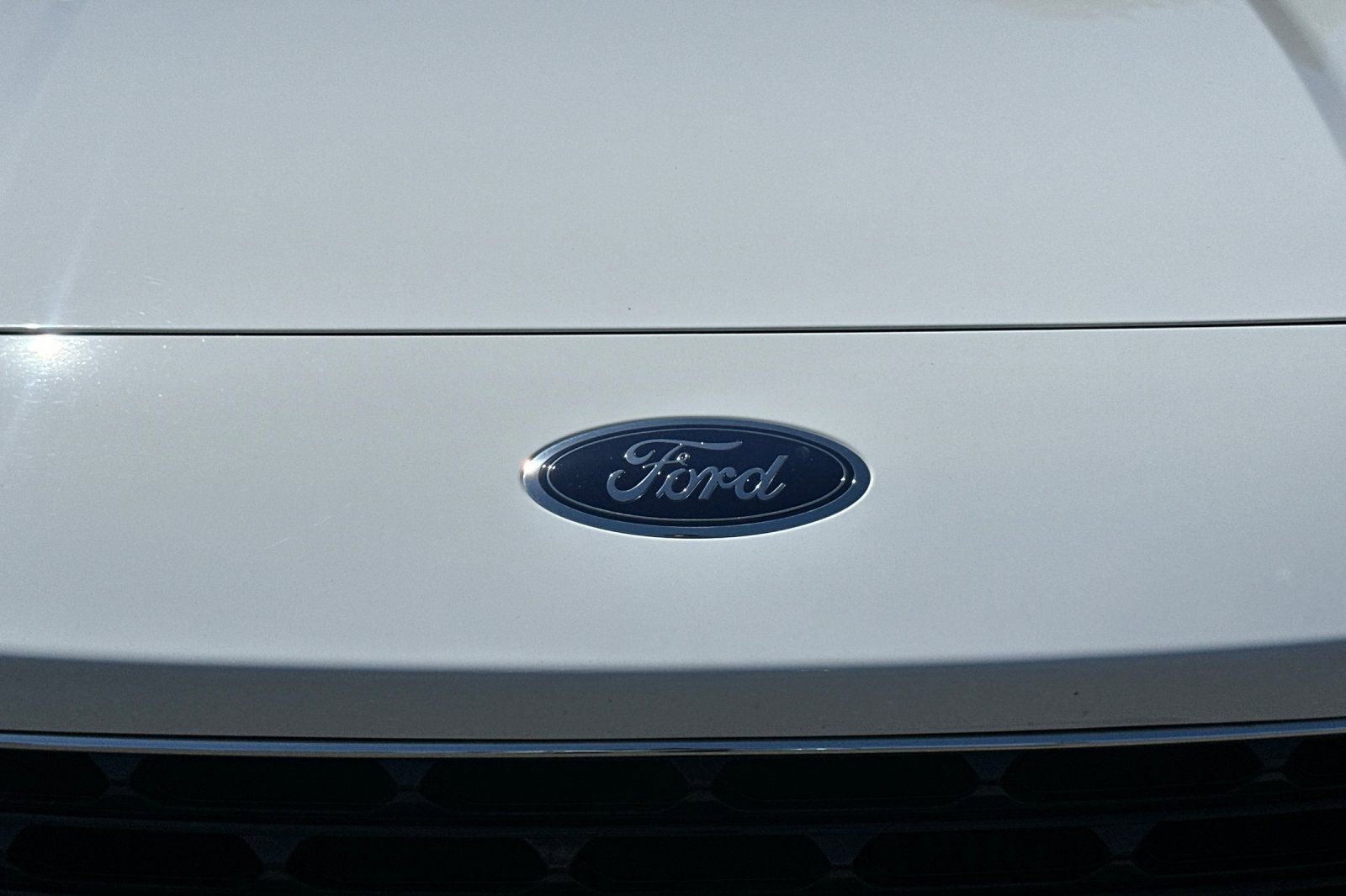 Certified 2022 Ford Escape SE w/ SE Sport Appearance Package FWD image 44