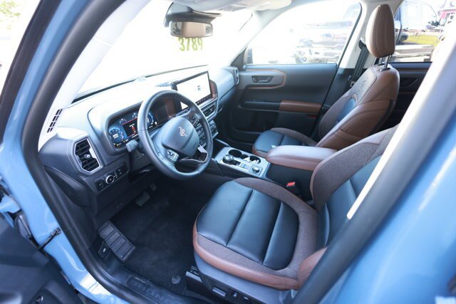 Certified 2025 Ford Bronco Sport Outer Banks w/ Outer Banks Tech Package+ AWD/4WD image 11