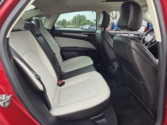 Certified 2020 Ford Fusion SE w/ Equipment Group 151A FWD image 18