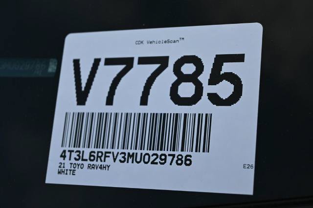 Used 2021 Toyota RAV4 LE AWD/4WD image 35