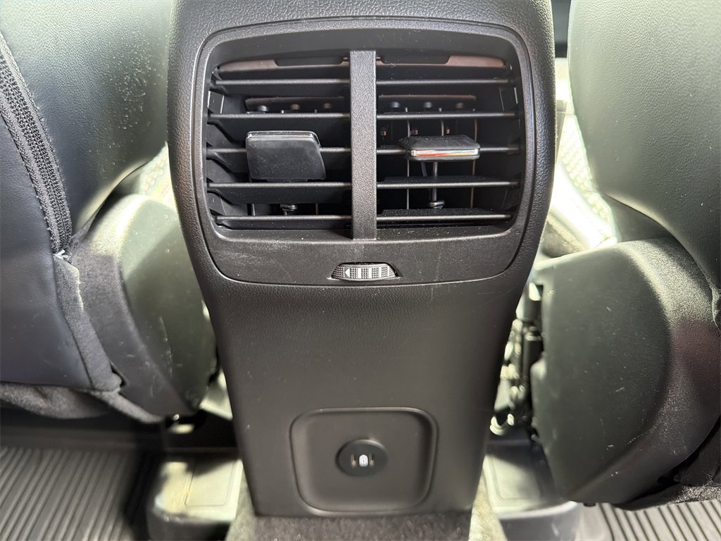 Certified 2025 Ford Escape ST-Line image 21