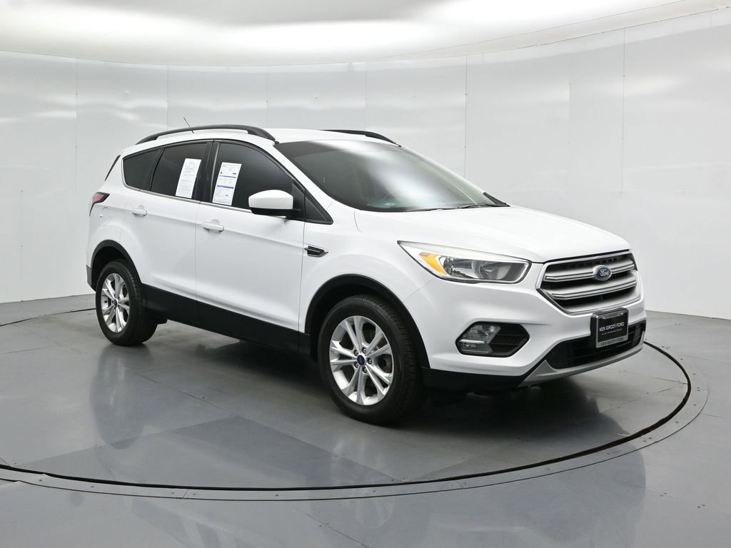 Certified 2018 Ford Escape SE FWD image 57