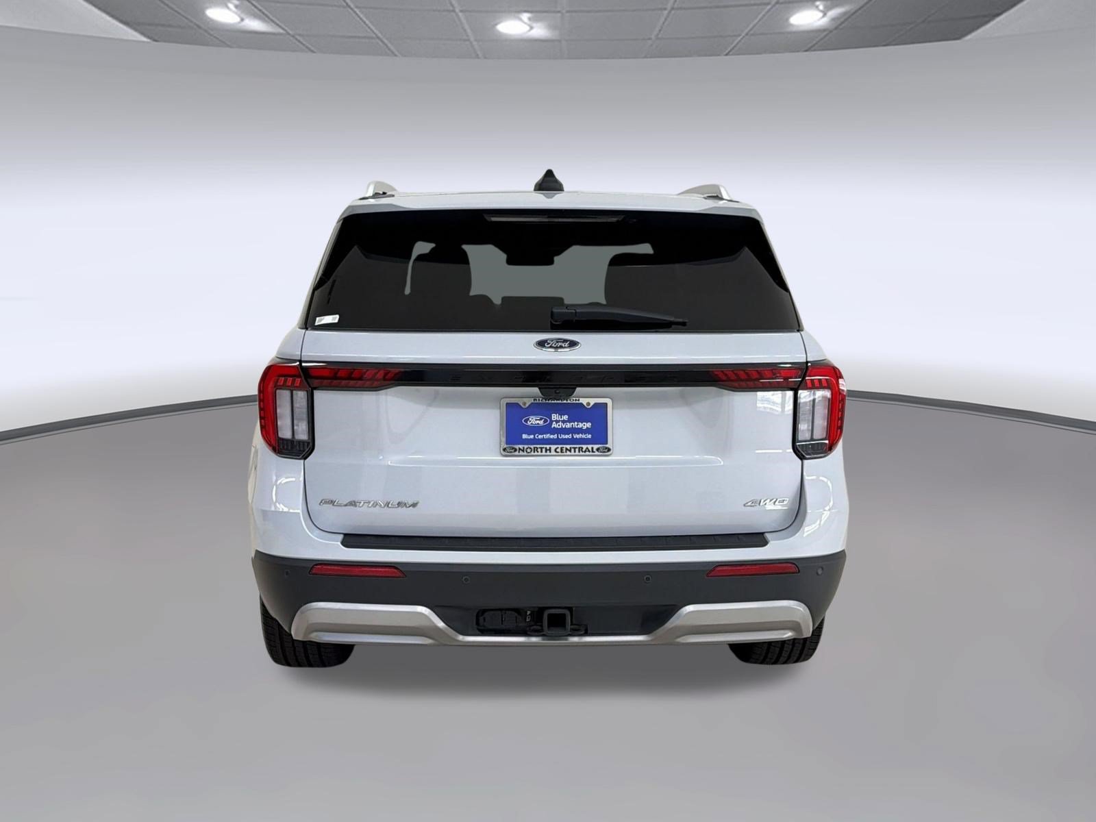 Certified 2025 Ford Explorer Platinum w/ LUX Leather Package AWD/4WD image 10
