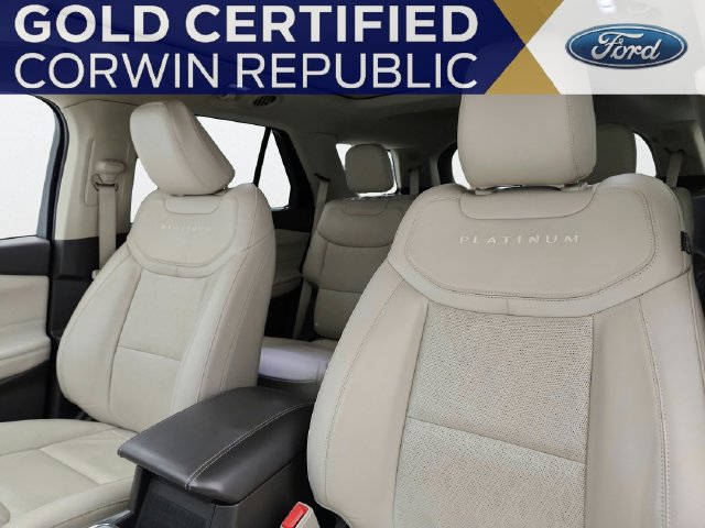 Certified 2023 Ford Explorer Platinum w/ Technology Package AWD/4WD image 12