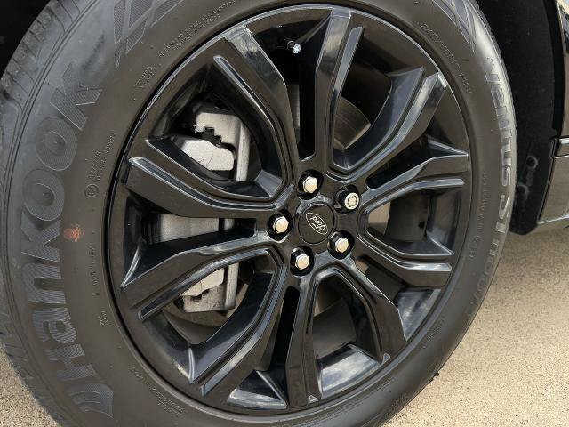 Certified 2024 Ford Edge SE w/ Black Appearance Package AWD/4WD image 11