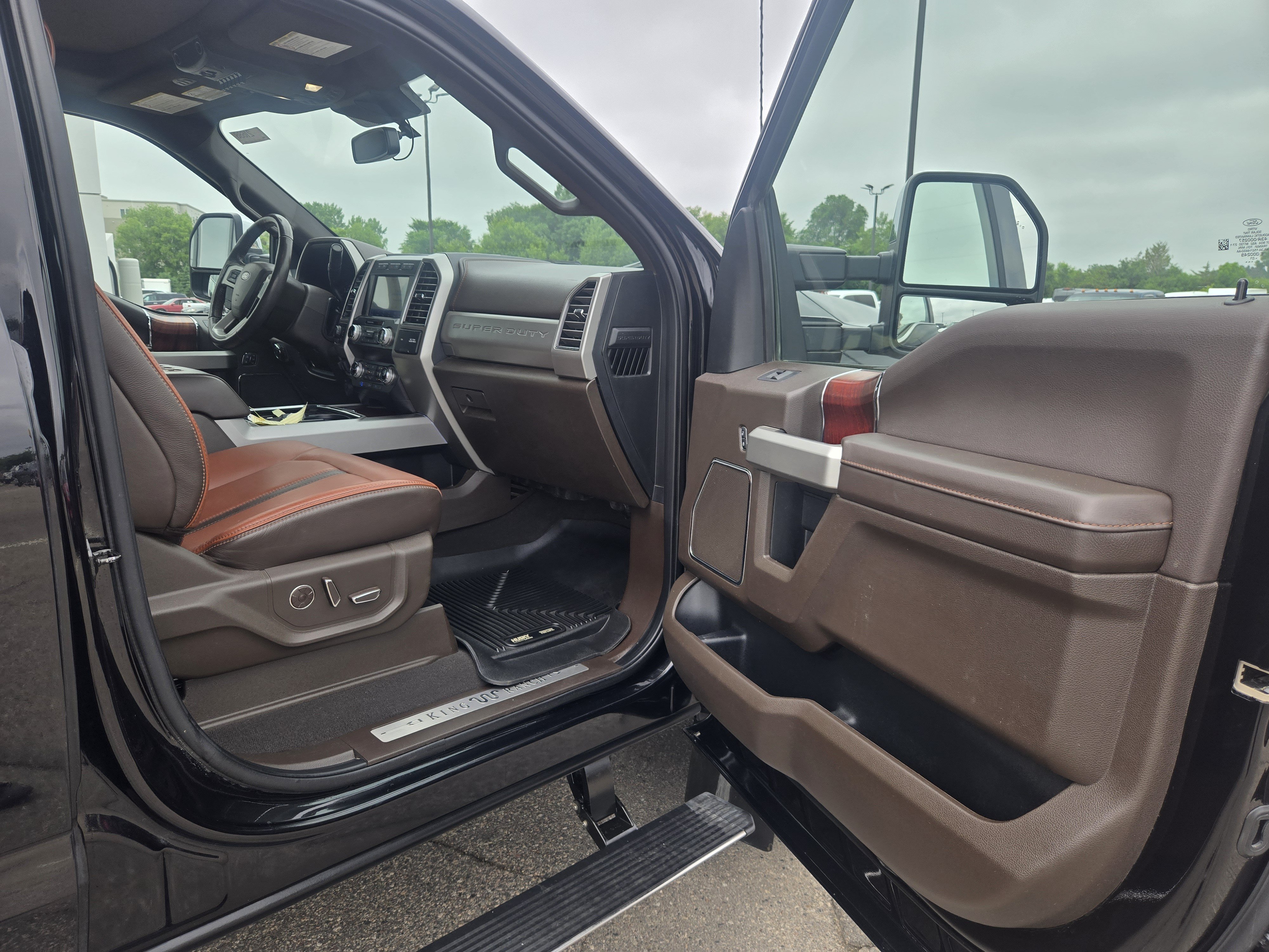 Certified 2021 Ford F350 King Ranch w/ King Ranch Ultimate Package AWD/4WD image 16