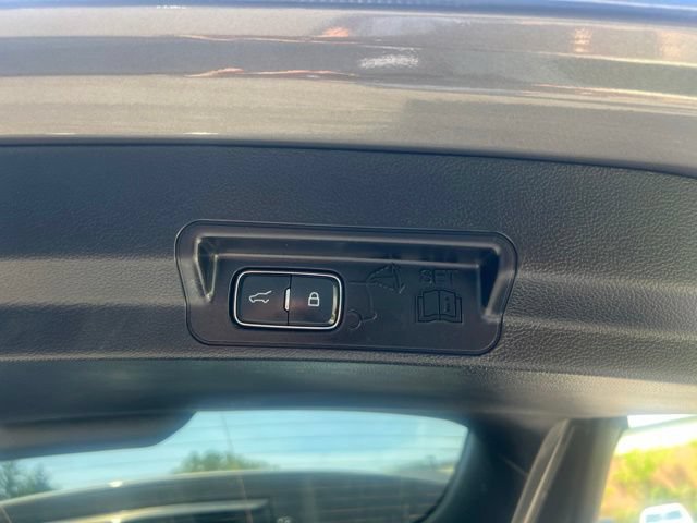 Certified 2023 Ford Explorer Limited w/ Equipment Group 301A AWD/4WD image 16