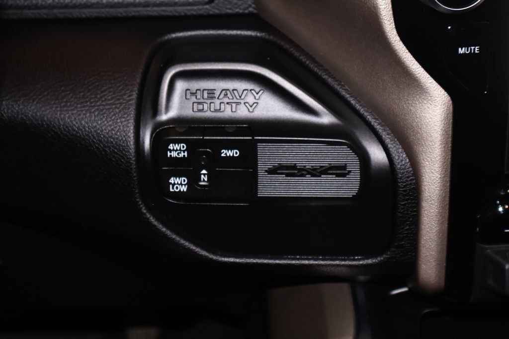 Used 2022 RAM 3500 Laramie AWD/4WD image 29
