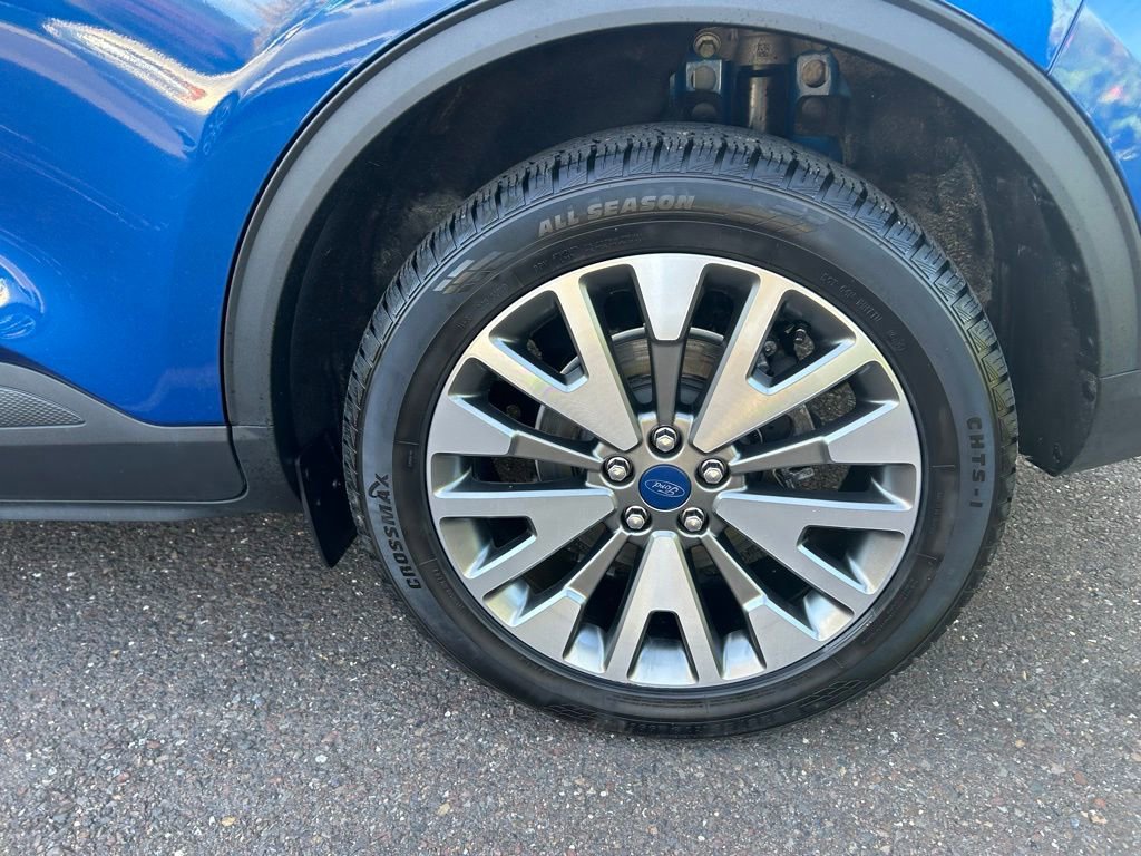 Certified 2022 Ford Escape Titanium w/ Class II Trailer Tow Package image 38