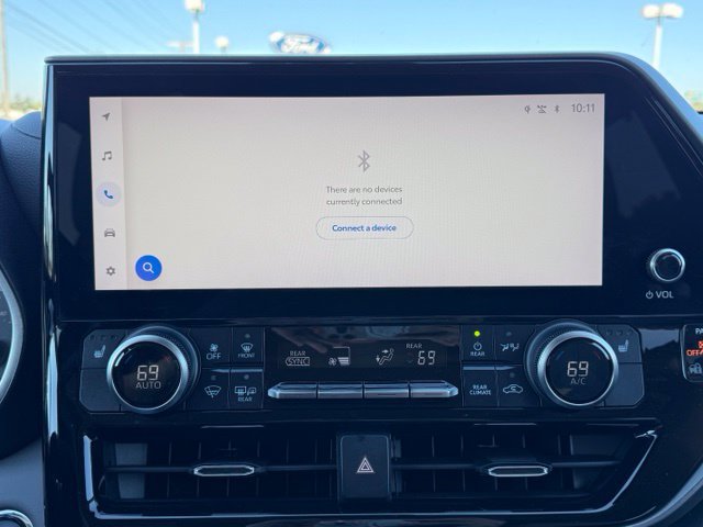 Used 2023 Toyota Highlander XLE FWD image 21