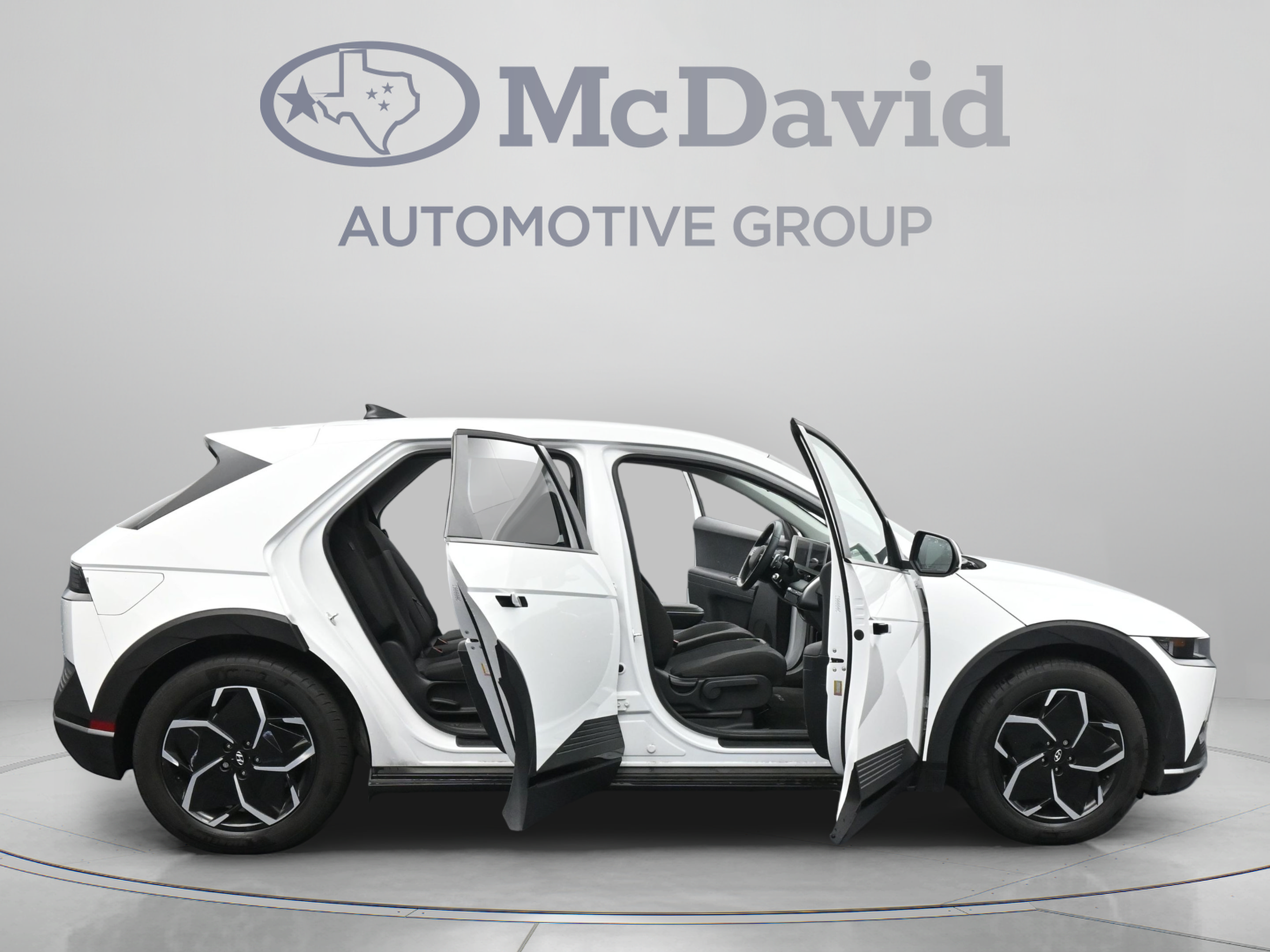 Used 2024 Hyundai Ioniq 5 SEL RWD image 40