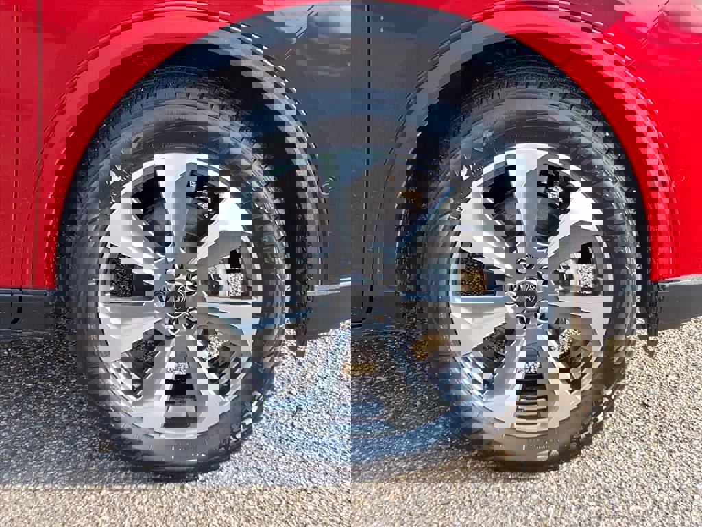 Certified 2024 Ford Escape Platinum w/ Premium Technology Package image 10